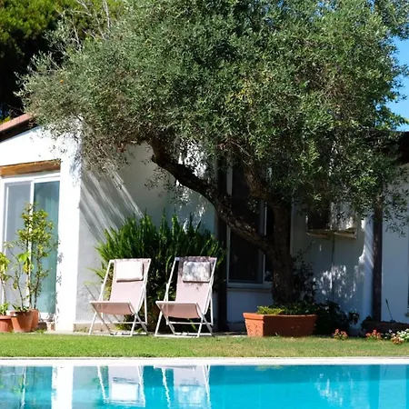 Casa Lupita Panzió Terracina